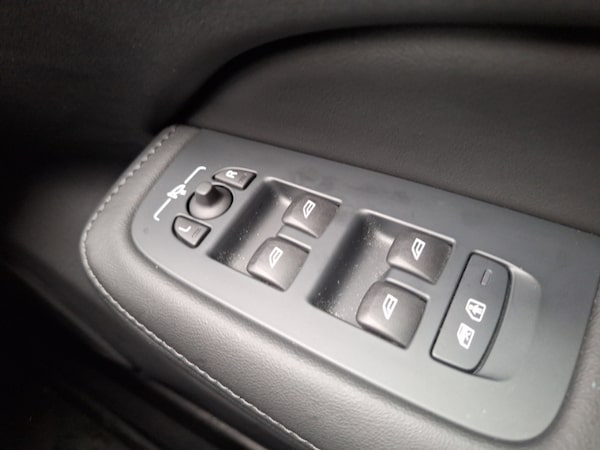 Used Volvo V60 2025 for sale - 76160490: Photo 13