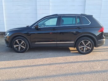 Used Volkswagen Tiguan 2018 for sale - 77822759: Photo