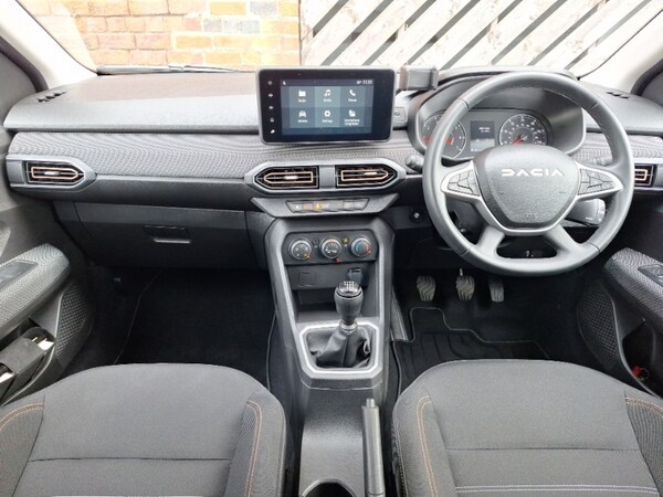 Used Dacia Sandero Stepway 2024 for sale - 76208315: Photo 2