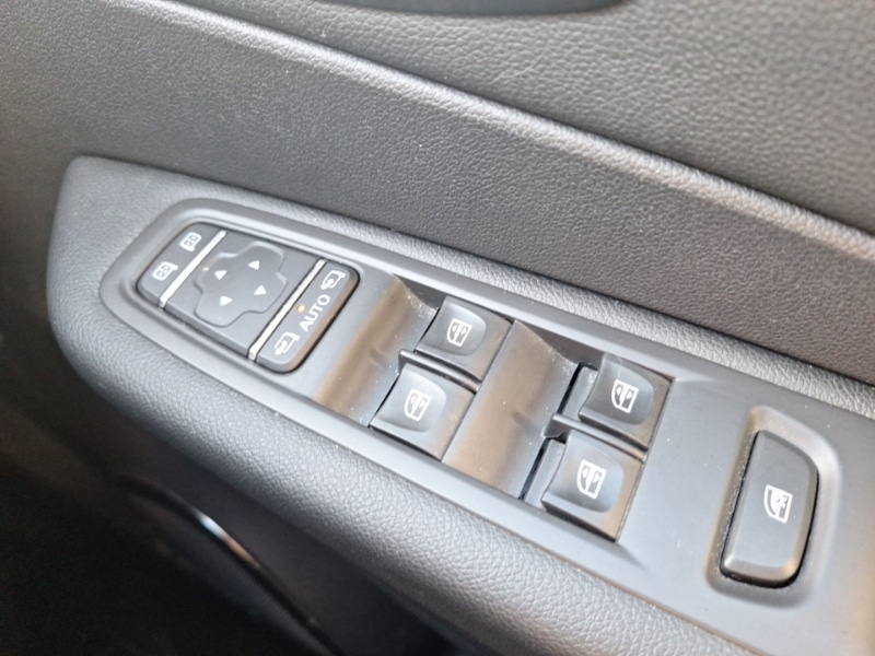 Used Renault Captur 2018 for sale - 76613921: Photo 13