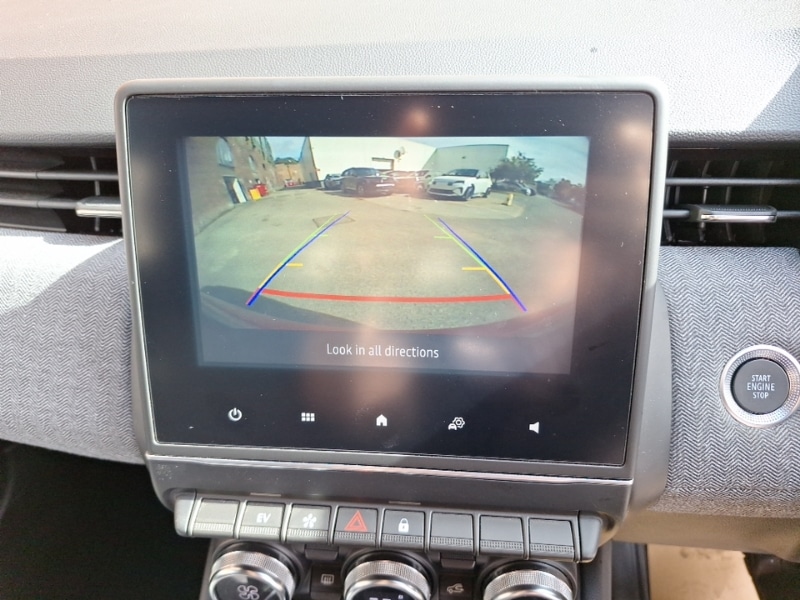 Used Renault Clio 2024 for sale - 75989408: Photo 11