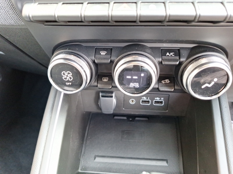 Used Renault Clio 2024 for sale - 75989408: Photo 14