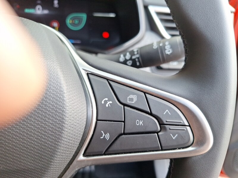 Used Renault Clio 2024 for sale - 75989408: Photo 18