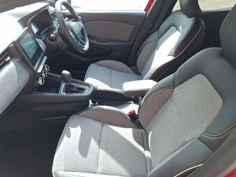 Used Renault Clio 2024 for sale - 75989408: Photo 5