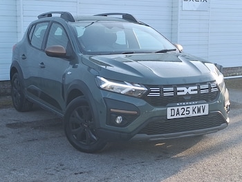 2025 - 1.0 TCe Extreme 5dr