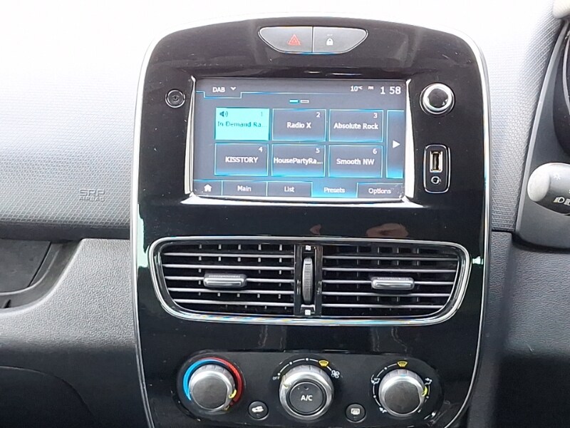 Used Renault Clio 2018 for sale - 77495393: Photo 10