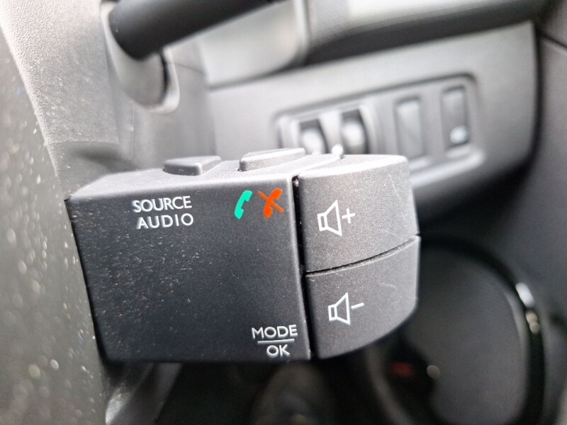 Used Renault Clio 2018 for sale - 77495393: Photo 17