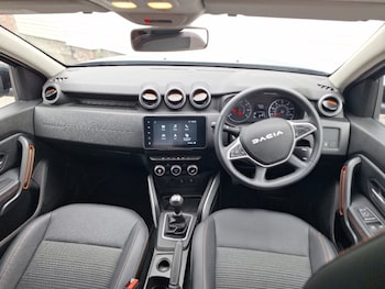 Used Dacia Duster 2023 for sale - 79074617: Photo