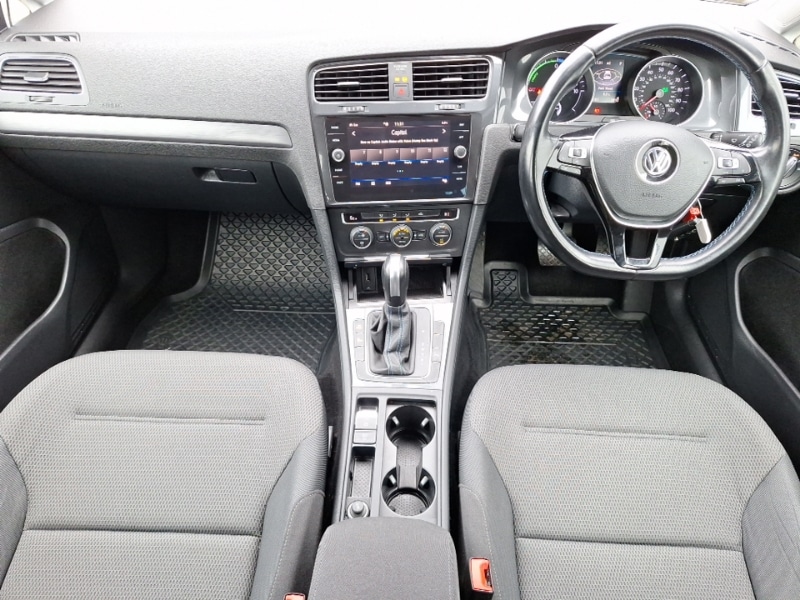 Used Volkswagen Golf 2019 for sale - 77536779: Photo 2