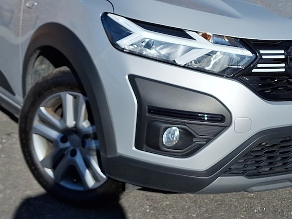 Used Dacia Sandero Stepway 2023 for sale - 76160519: Photo 9