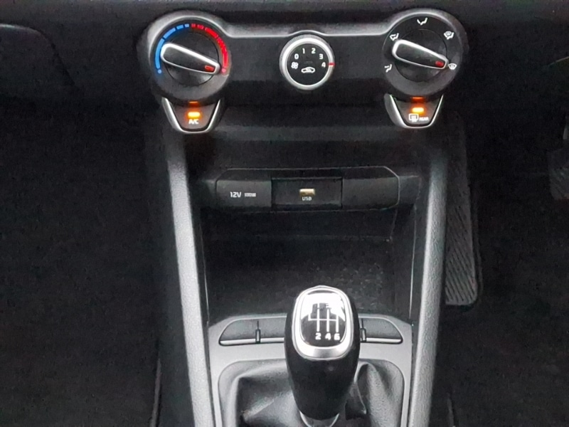 Used Kia Stonic 2022 for sale - 77644247: Photo 11