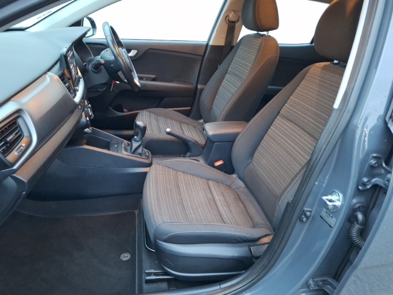 Used Kia Stonic 2022 for sale - 77644247: Photo 5