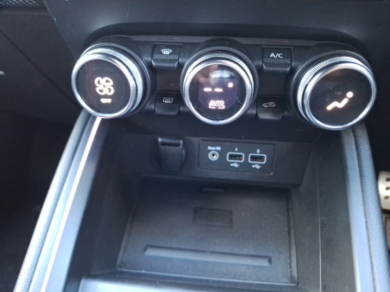 Used Renault Clio 2021 for sale - 76963878: Photo 14