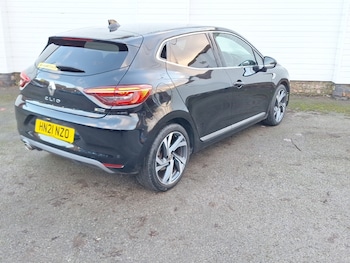 Used Renault Clio 2021 for sale - 76963878: Photo