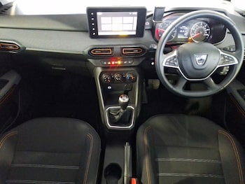 Used Dacia Sandero Stepway 2022 for sale - 77299603: Photo