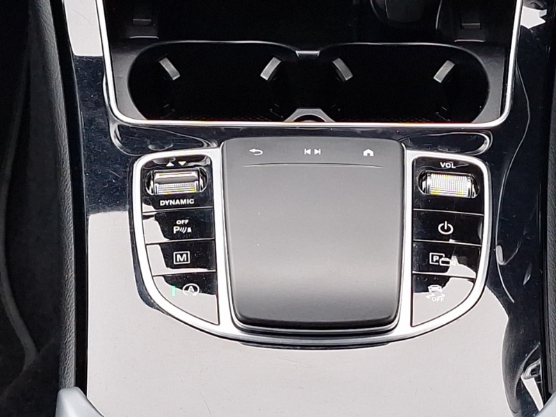 Used Mercedes-Benz GLC 2022 for sale - 77980875: Photo 11