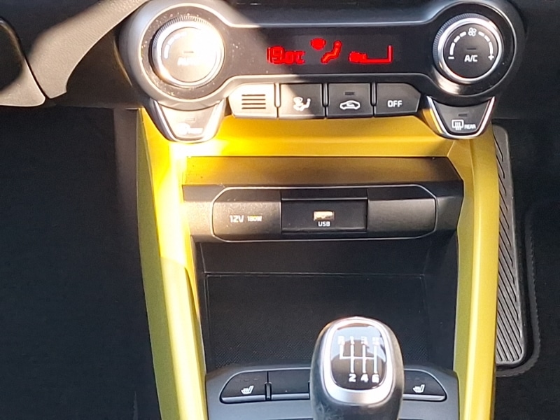 Used Kia Stonic 2023 for sale - 77837969: Photo 11