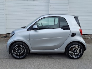 Used smart fortwo 2022 for sale - 78848423: Photo