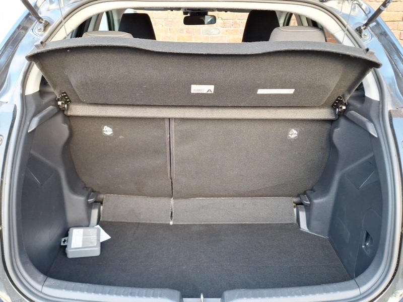 Used Toyota Yaris 2022 for sale - 77090480: Photo 8