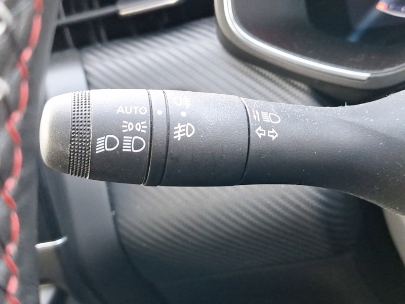 Used Renault Clio 2023 for sale - 76834473: Photo 16