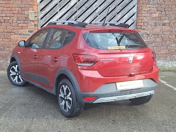 Used Dacia Sandero Stepway 2022 for sale - 76651509: Photo