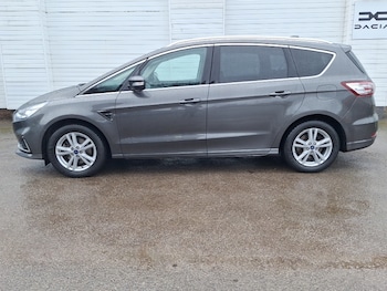 Used Ford S-Max 2023 for sale - 77689769: Photo