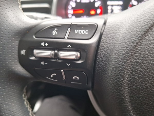 Used Kia Stonic 2023 for sale - 76165714: Photo 15