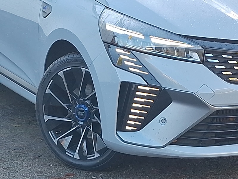 Used Renault Clio 2023 for sale - 76779744: Photo 9