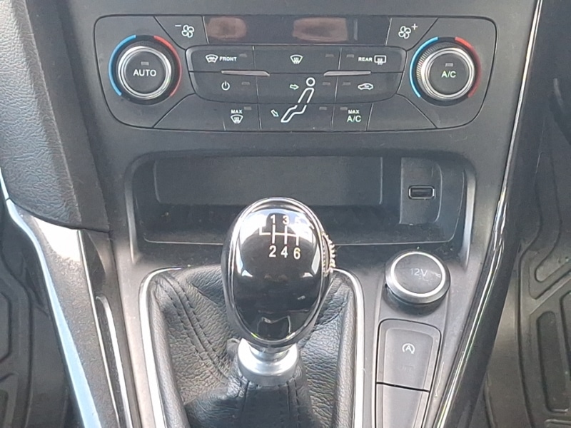 Used Ford Focus 2017 for sale - 76779735: Photo 11
