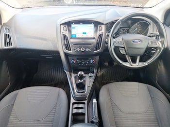 Used Ford Focus 2017 for sale - 76779735: Photo