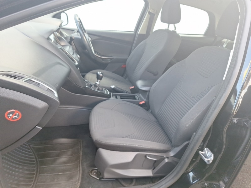 Used Ford Focus 2017 for sale - 76779735: Photo 5