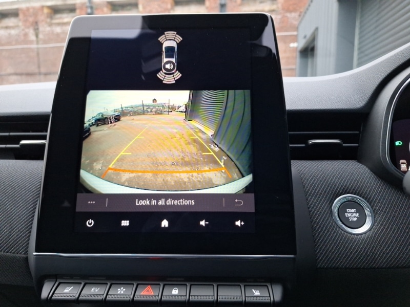 Used Renault Clio 2025 for sale - 77320029: Photo 11