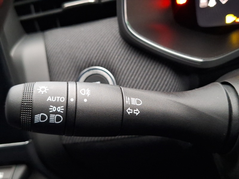 Used Renault Clio 2025 for sale - 77320029: Photo 14