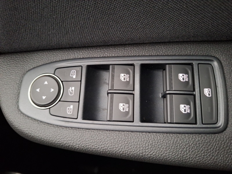 Used Renault Clio 2025 for sale - 77320029: Photo 16