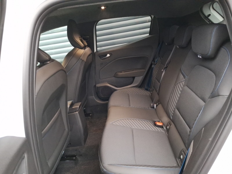 Used Renault Clio 2025 for sale - 77320029: Photo 6