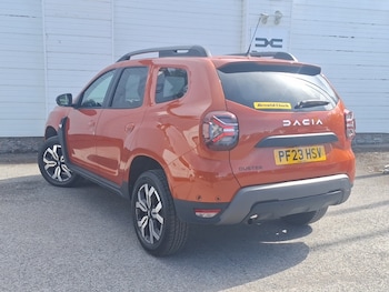 Used Dacia Duster 2023 for sale - 78585171: Photo