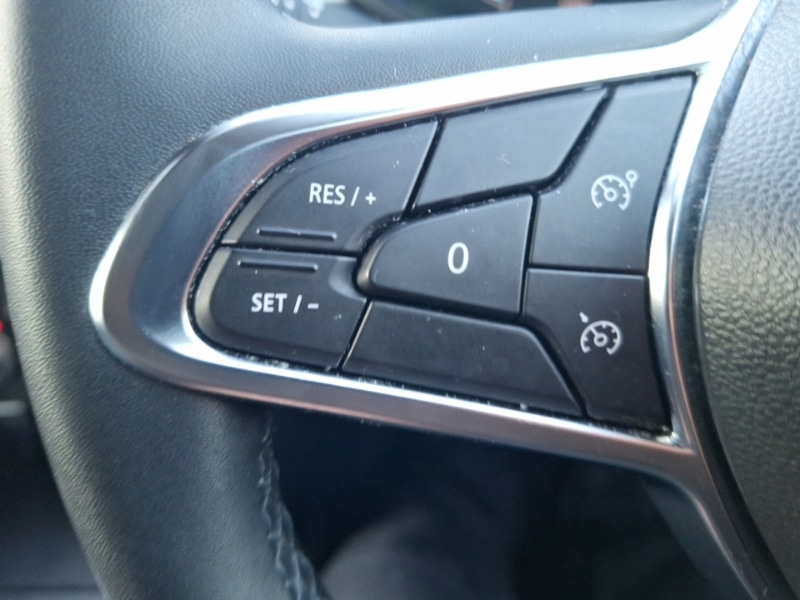 Used Renault Captur 2023 for sale - 76704780: Photo 15