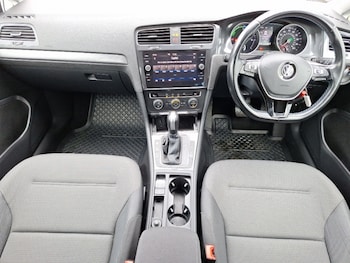 Used Volkswagen Golf 2019 for sale - 77596920: Photo