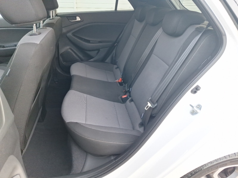 Used Hyundai i20 2019 for sale - 77694854: Photo 6