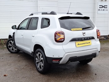 Used Dacia Duster 2022 for sale - 77318815: Photo
