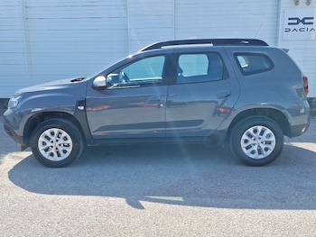 Used Dacia Duster 2023 for sale - 78355686: Photo