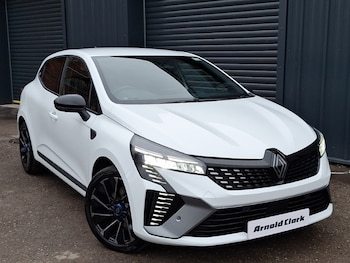 2025 - 1.6 E-TECH full hybrid 145 Techno 5dr Auto