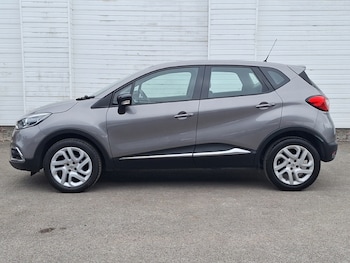 Used Renault Captur 2017 for sale - 79347929: Photo