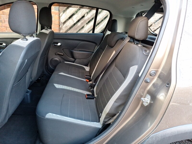 Used Dacia Sandero Stepway 2017 for sale - 76543407: Photo 6