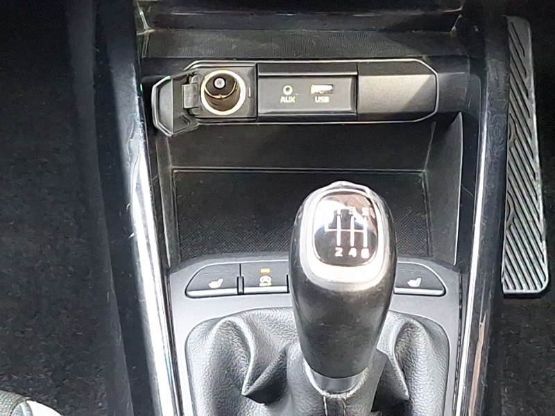 Used Kia Stonic 2018 for sale - 77150112: Photo 11