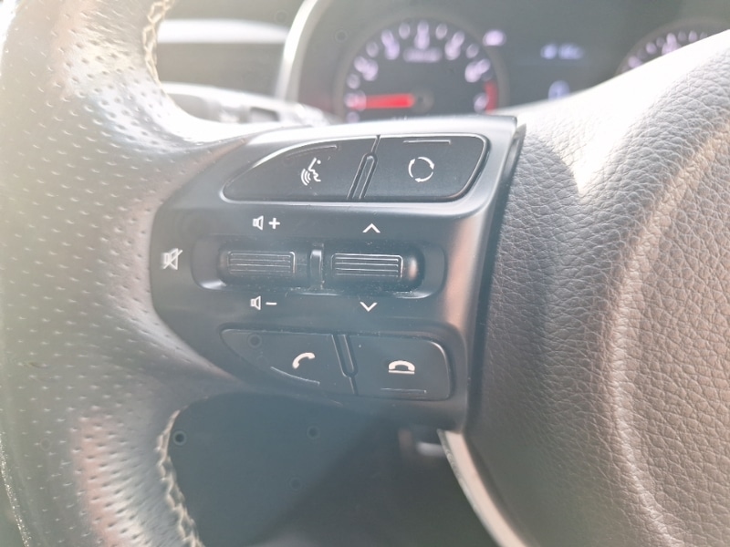 Used Kia Stonic 2018 for sale - 77150112: Photo 15