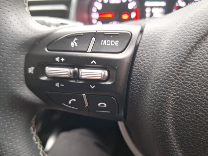 Used Kia Stonic 2023 for sale - 78147118: Photo 15