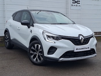 Used Renault Captur 2022 for sale - 77518264: Photo