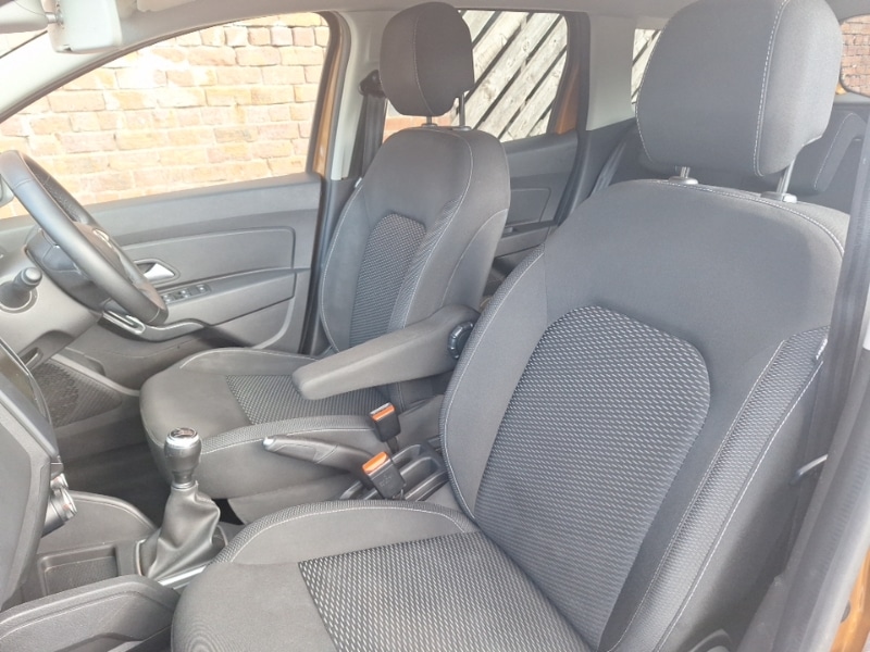 Used Dacia Duster 2018 for sale - 76427235: Photo 5