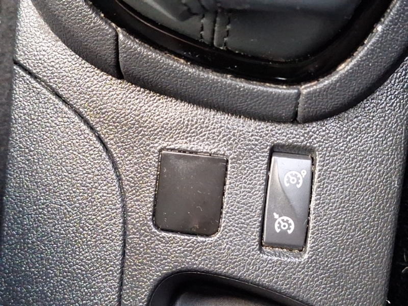 Used Renault Clio 2018 for sale - 76795454: Photo 17